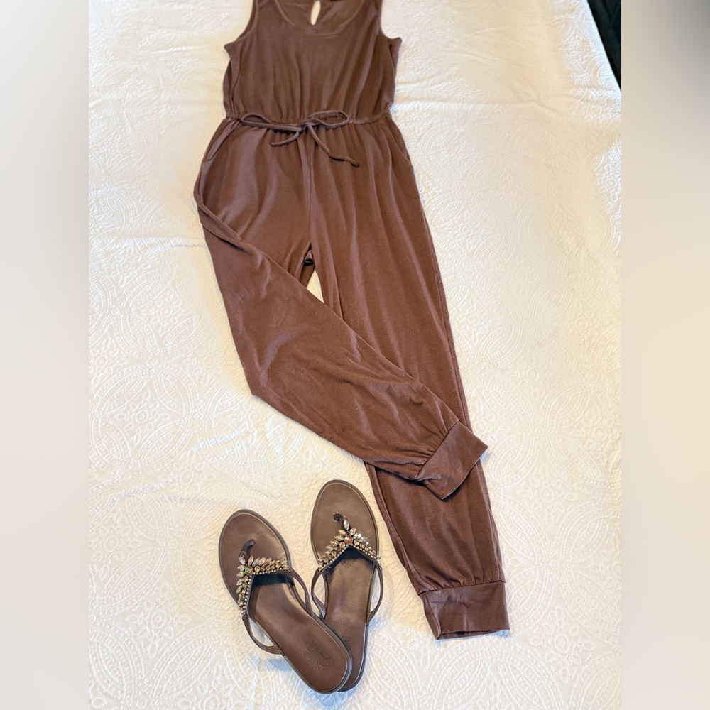 Brown Sleeveless Jumpsuit